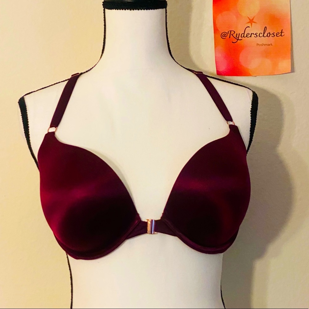 Victoria’s Secret front closure bra